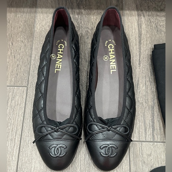 2024 CHANEL BLACK QUILTED LEATHER BALLET FLATS BALLERINA SHOES 37 NEW - Picture 4 of 12